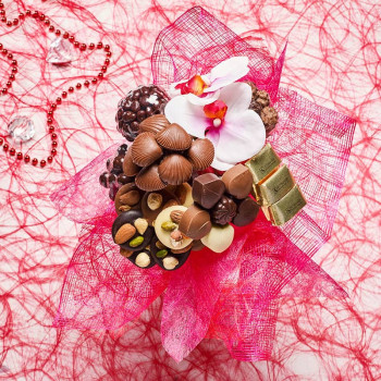 Bouquet de chocolats Happy Birthday, le bouquet qui ne fane pas! chez