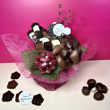 Mini bouquet gourmand : fleurs en dragées et bonbons de chocolat